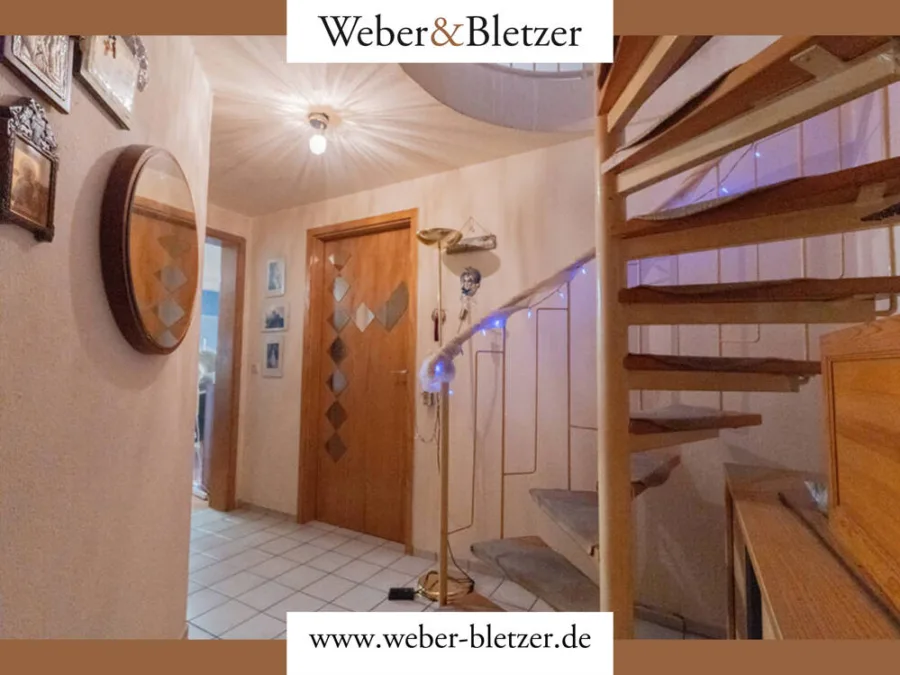 Helle 2,5-Zimmerwohnung mit weiteren Nebenräumen!, 69181 Leimen / Sankt Ilgen, Etagenwohnung