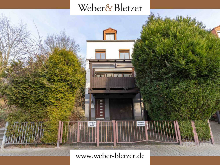 Charmantes Reihenendhaus in Split-Level-Bauweise mit Terrasse, Balkon und Garage zur Miete!, 69126 Heidelberg / Emmertsgrund, Reihenendhaus
